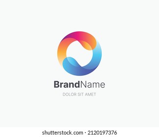 Gradiente del logotipo del fluido de círculo colorido