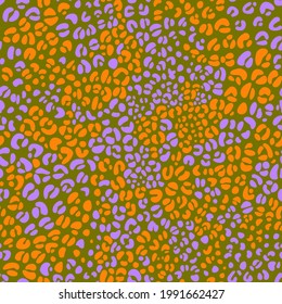 Colorful decorative leopard print design. African animal skin print fur texture background. Spotted vector seamless pattern.