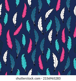 motif harmonieux d'illustration en plume sur fond bleu. image vectorielle dessinée à la main. 