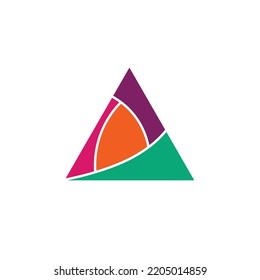 Farbiges Flachdreieck-Logo. Logo für Apps, Technologie, Business, Unternehmen und Veranstaltungen.