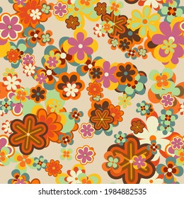 Colorful Floral Vector Seamless Pattern. Retro 70s Style Nostalgic Fashion Textile Bold Background. Summer Resort Print. Daisies. Flower Power