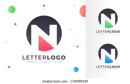 Modelo de diseño de logotipo de círculo redondeado de gradiente colorido N carta para propiedades, restaurantes, salud, tienda, tecnología y todo tipo de negocio de la empresa. Plantilla de vector 