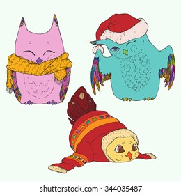Colorful, iridescent and optimistic hand drawn cheerful, funny, happy and amusing owls in scarfs, Christmas caps and sweaters.
Christmas elements. New Year's and winter pattern. Vector illustration.