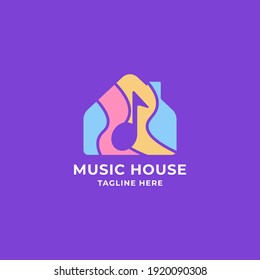 Colorida nota musical negativa de espacio en el logo de la casa