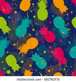 Colorful seamless vector pattern with pineapples and drops.