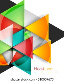 Triángulos coloridos sobre fondo blanco. Plantilla de banner geométrico moderna con espacio de copia