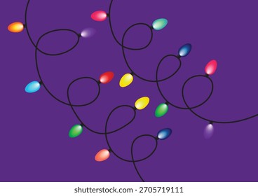 Luces de cadena retorcidas coloridas sobre fondo púrpura Clipart