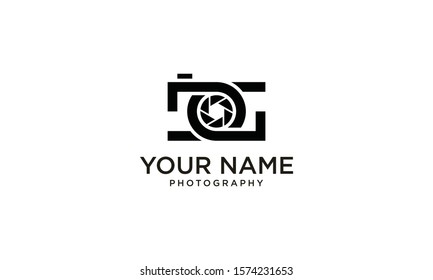 Combination logo from letter D and G form a camera logo design concept