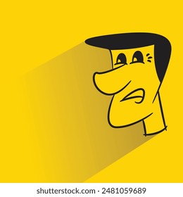 personaje masculino cómico de la cara con la sombra sobre fondo amarillo