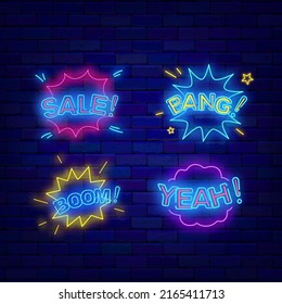 Las etiquetas de neón de las burbujas de habla de historietas están establecidas. Venta y auge. Bang y sí. Gracioso diseño de arte pop. Afiche de emblemas brillantes. Idea de emoción en la pared de ladrillos. Trazo editable. Ilustración de material vectorial