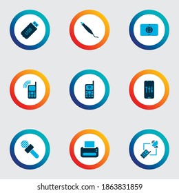 Iconos de comunicación coloreados con ajuste de audio, micrófono, conexión móvil y otros elementos wifi móviles. Iconos de comunicación de ilustraciones vectoriales aislados.