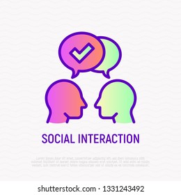 Communication and understanding each other thin line icon: two silhouettes of heads with speech bubbles with check mark. Social interaction. Modern vector illustration.