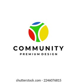 Logo-Design für das Symbol des Gemeinschaftskreises mit den Farben Grün, Rot, Blau und Gelb
