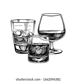 Composición de lentes de alcohol fuertes, ilustración de vector retro dibujado a mano. Plantilla para el diseño del menú de barras, boceto vintage sobre fondo blanco.