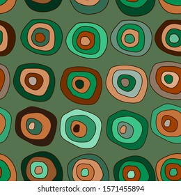 Concentric circles on green background