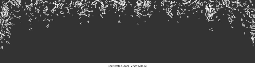 Konzept des schulischen Hintergrunds. Weiße Kreide, die Buchstaben der englischen Sprache fallen. Fremdsprachen studieren Konzept. Zurück zum Schulbanner auf Tafelhintergrund.