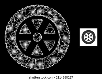 Icono de la rueda de la rueda de la red de malla de constelación con manchas luminosas. Constelación iluminada creada con el icono vectorial de rueda de neumáticos y líneas interseccionadas. Rueda de neumático brillante en el fondo negro.