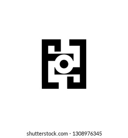 Construction maze Logo.