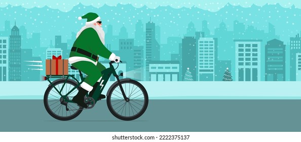 El moderno Santa Claus respetuoso con el medio ambiente montando una bicicleta electrónica y llevando un regalo de Navidad, concepto de movilidad sostenible