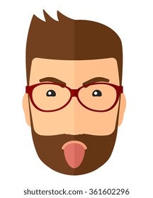 Un hombre destentador sacando su lengua.