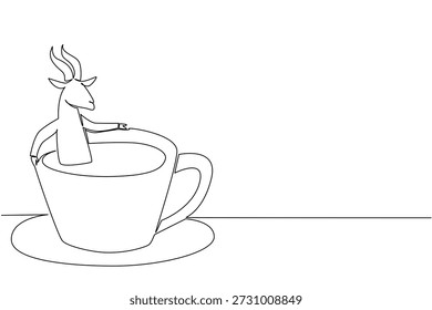 Durchgehende Linie Zeichnung der niedlichen Antilope zeigt kleine Tier Einweichen in warme Kaffeetasse für Naturkonzept. Einfache Illustration passt zu einem internationalen Kaffeetag-Thema für Safari-Kreaturenliebhaber
