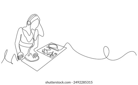 continuous line drawing of a female DJ. one line drawing of a female DJ at a music party, night club, nightlife. single line vector illustration. isolated white background