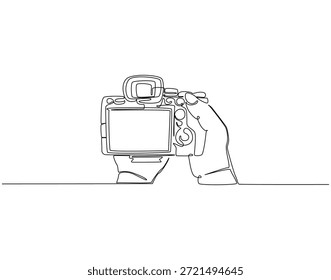 Durchgehende Linienzeichnung einer Handaufnahmekamera. Einzeilige Illustration einer Handkamera. Fotografie, journalistisches Konzept. Bearbeitbare Gliederung
