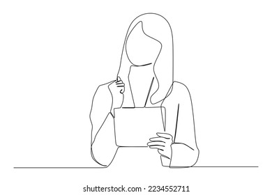 continuous line drawing of smiling businesswoman with the tablet