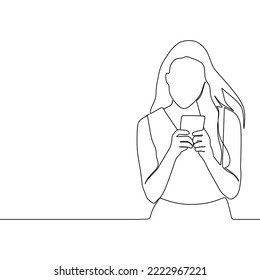 dibujo de línea continua de la mujer usando smartphone