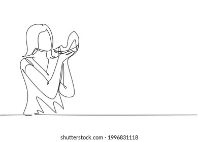 Continuo dibujo de una línea adicta a tacones altos, joven mujer besando sus zapatos nuevos. 
Hobby de una adolescente hermosa con su colección de zapatos. ilustración vectorial de diseño de línea única