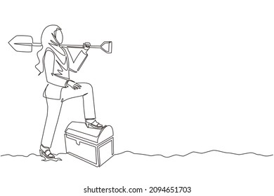 Continuous one line drawing Arab businesswoman digging ground with shovel and finding treasure chest. Success business, achievement, and discovery concept. Single line draw design vector illustration