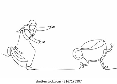 Continuous one line drawing Arab businesswoman run chase coffee cup. Office worker drink espresso latte for coffee break at office. Drinking and breakfast. Single line draw design vector illustration