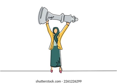 Continuous one line drawing Arab businesswoman holding, lifting king chess piece. Successful entrepreneurship tactics or strategy, superiority in business. Single line draw design vector illustration