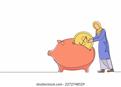 Una línea contínua que atrae a una mujer de negocios árabe poniendo moneda en un banco de cerdos. Ahorro de dinero, inversión personal, finanzas, financiación, depósitos bancarios, acumulación de capital. Vector de diseño de línea única