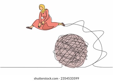 Una línea contínua que dibuja a una mujer de negocios árabe saltando sobre un garabato enredado. Solución que busca un problema complicado. Superar la complejidad del problema. Ilustración gráfica vectorial de diseño de línea única