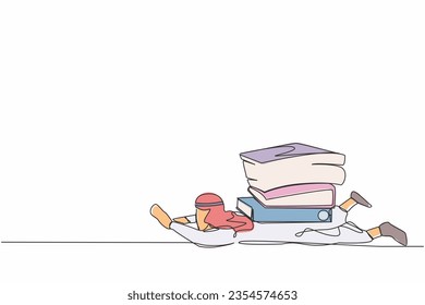 Una línea continua dibujando al empresario árabe bajo una pesada carga de carpetas de papel. La persona cansada no puede hacer frente a la cantidad de trabajo. Trabajador inundado de papeleo. Ilustración vectorial de diseño de una sola línea