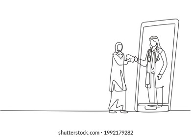 Continuous one line drawing Arabian female patient receiving prescription from male doctor in smartphone. Online medical consultation concept. Single line draw design vector graphic illustration