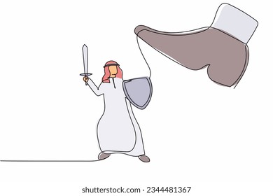 Continuo trazado de una línea que atrae al valiente hombre de negocios árabe luchando a un pie gigante con escudo y espada. Gerente árabe contra el gran zapato pisotea con arma. ilustración vectorial de diseño de línea única