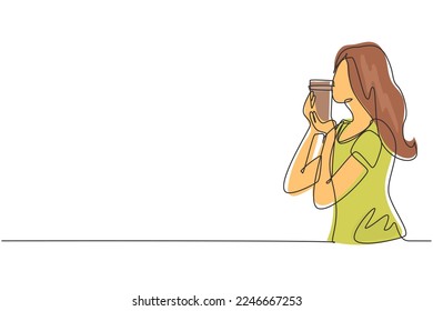 Continuous one line drawing cheerful girl kissing disposable coffee cup or paper cup. Coffee product studio photo session. Coffee addict concept. Single line draw design vector graphic illustration