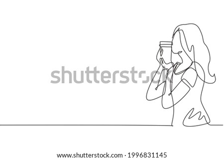 Continuous one line drawing cheerful girl kissing disposable coffee cup or paper cup. Coffee product studio photo session. Coffee addict concept. Single line draw design vector graphic illustration