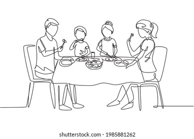 Continuous one line drawing diner parents and children together. Family having meal around kitchen table. Happy daddy, mom and kids sitting eating. Single line draw design vector graphic illustration