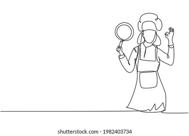 Continuous One Line Drawing Female Chef With Gestures Okay, Holding Pan And Wearing Apron Is Ready To Cook Meals For Guests At Famous Restaurants. Single Line Draw Design Vector Graphic Illustration