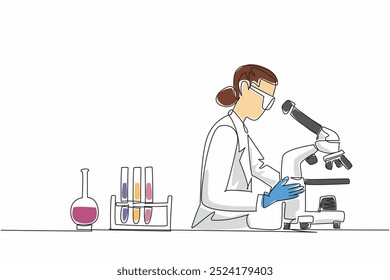 Uma linha contínua desenhando uma cientista procurando atentamente pelo microscópio. Equipamentos de laboratório a rodeiam. Dedicação à investigação e ao papel vital. Ilustração de vetor de design de desenho de linha única