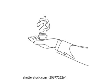 Continuous one line drawing hand holding knight chess figure. Business strategy management. Partnership offer. Sport, competition, competitive, strategic move. Single line draw design vector graphic
