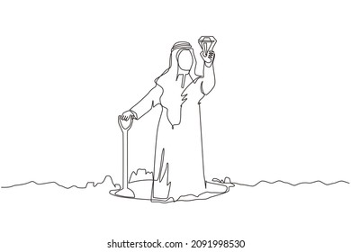 Continuous one line drawing happy Arab businessman hold and find diamond from ground. Excited treasure seeker with precious stone in hand. Treasure gold hunting. Single line draw design vector graphic