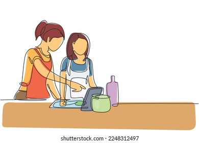 Una línea contínua dibujando a feliz madre e hija cocinando juntos mientras ven el tutorial desde la tablet. Aprende a cocinar con tecnología moderna. ilustración vectorial de diseño de línea única