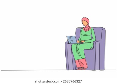 Continuous one line drawing healthy Arabian pregnant woman sitting on sofa at home working on her laptop during her maternity leave before giving birth to baby. Single line design vector illustration