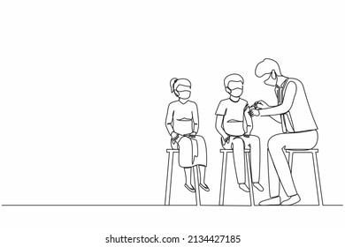 Continuous one line drawing male doctor gives vaccine shot patient in hospital. Doctor using syringe to make injection to little boy in mask. Coronavirus vaccination. Single line draw design vector