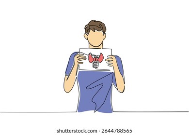 Uma linha contínua desenhando um homem com roupas casuais segura um papel com uma maquete de uma glândula tireoide com ambas as mãos. Terapia. Doença. Dia Mundial da Tireoide. Ilustração de vetor de design de desenho de linha única