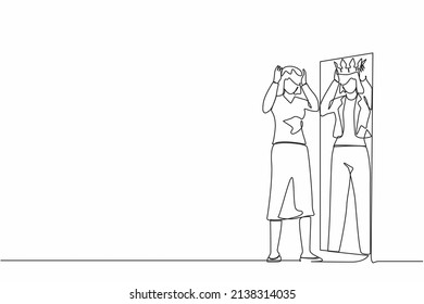 Continuous one line drawing narcissistic businesswoman looking at mirror and seeing in reflection of herself with crown on her head. Person overestimate, self confidence. Single line design vector